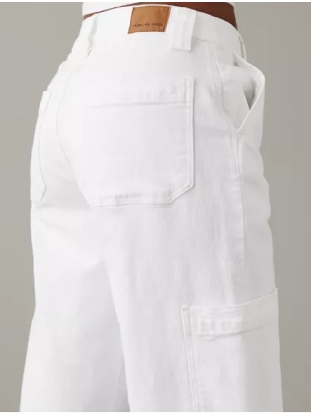 NWT American Eagle White Super High-Rise Baggy Wide Leg Cargo Jeans - Picture 2 of 12